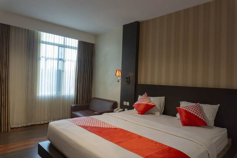 Oyo 1161 Stefani City Hotel