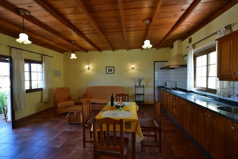Agroturismo Casas Rurales Tola