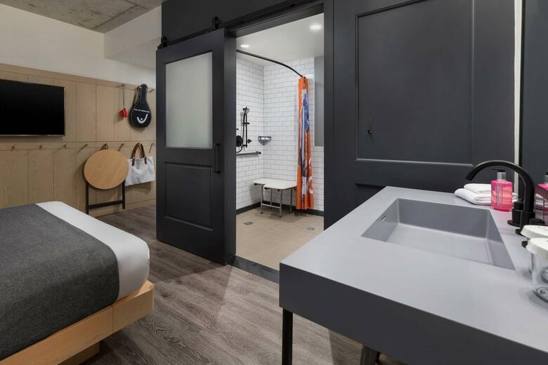 Hotel Moxy Boston Downtown
