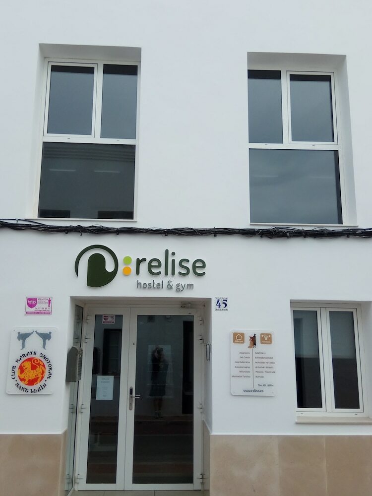 Hostal Hostel & Gym Relise