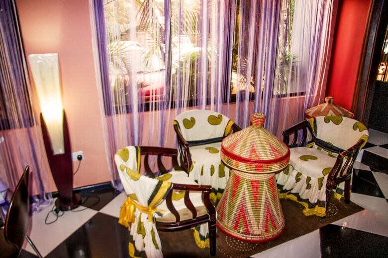 Hotel Melsim Lodge