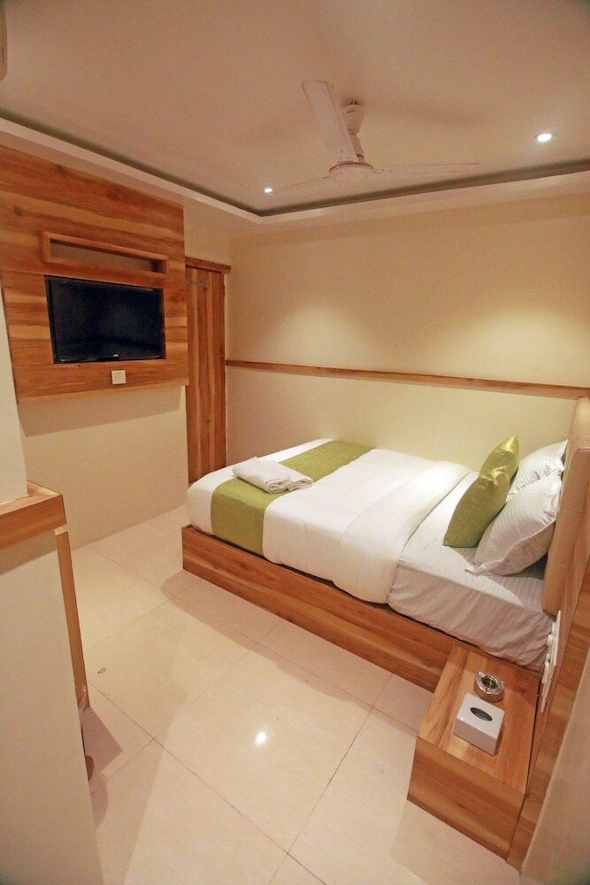Hotel Al Madina Palace