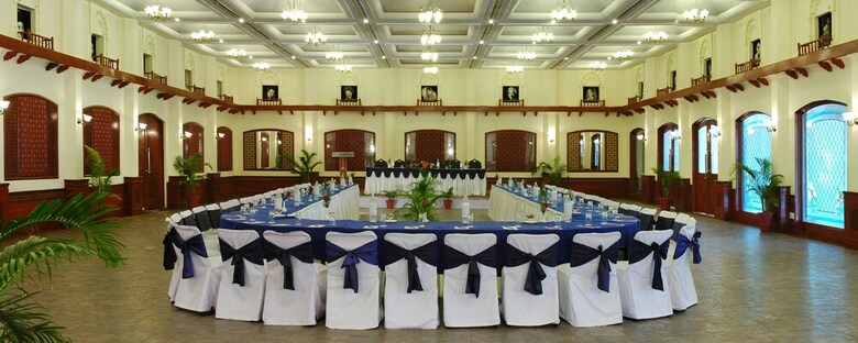 Hotel Noor-us-sabah Palace
