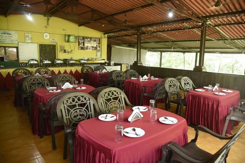 Hotel Wild Camp Resort