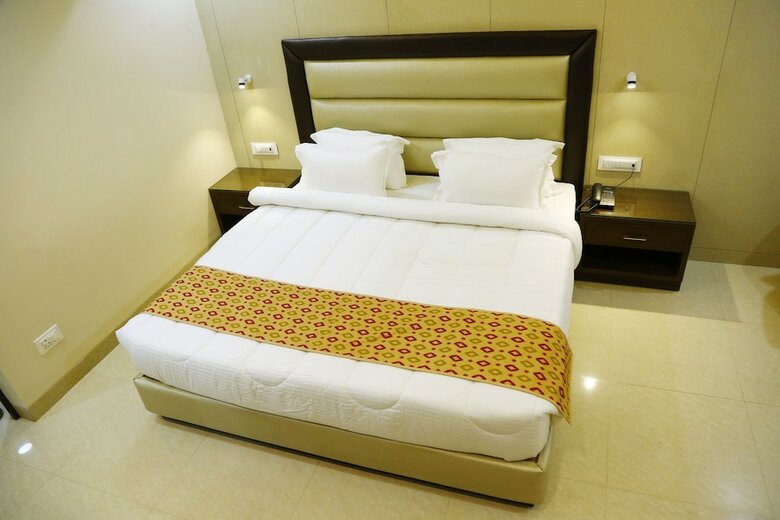 Landmark Hotel