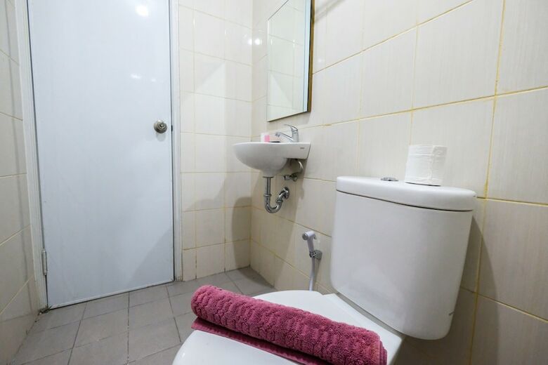 Comfy 2br Apartment At Ayodhya Residence