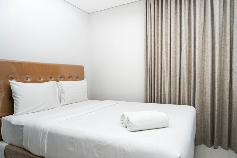 Cozy Studio Apartment At Taman Anggrek Residence