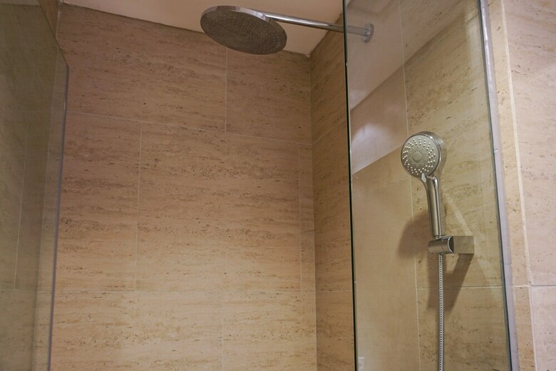 Cozy Studio Apartment At Taman Anggrek Residence