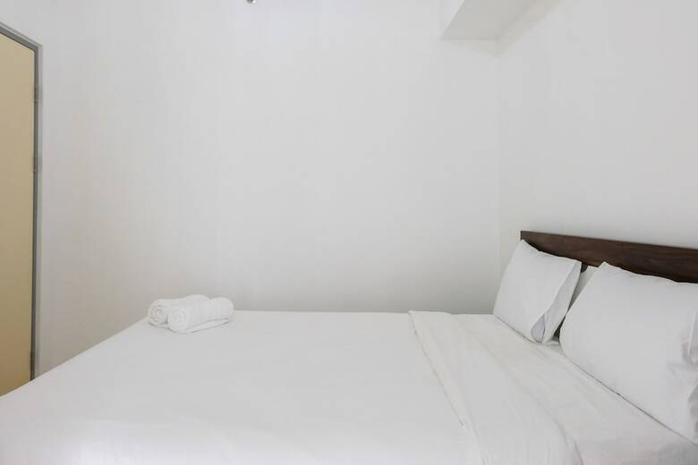 Minimalist 2br Apartment At M-town Residence