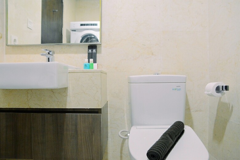 Luxurious 2br Ciputra Wold 2 Apartment