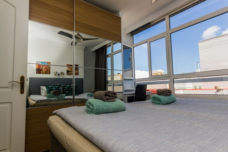 Apartment Happy