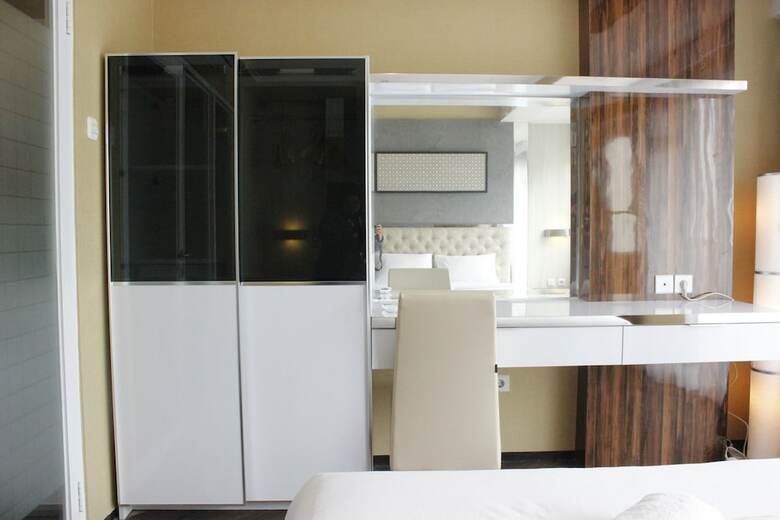Exquisite 1br Apartment At Gateway Pasteur
