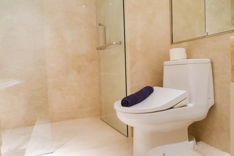 Luxurious 2br Apartment At The Peak Residence