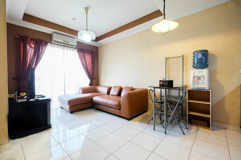 Modern 2br At City Home Apartment With Sofa Bed Near Moi