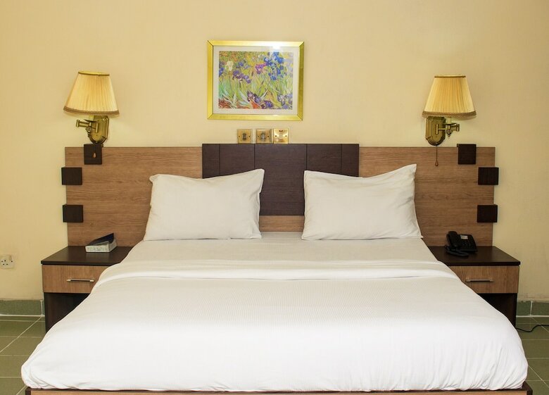 Bougainvillea Hotel