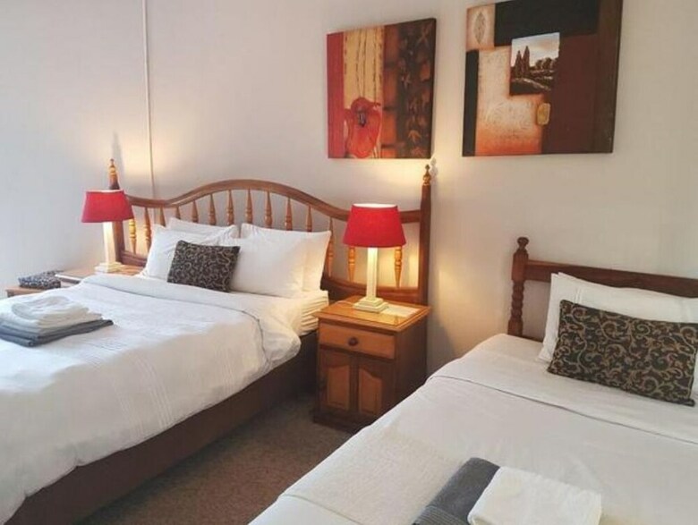 Hotel Woodpecker Guesthouse