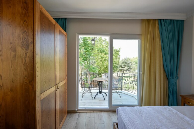 Infinity Lilly Apartments