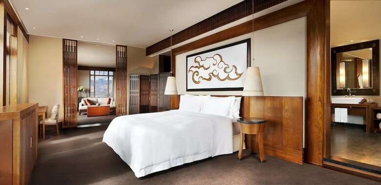 Hotel The St. Regis Lhasa Resort