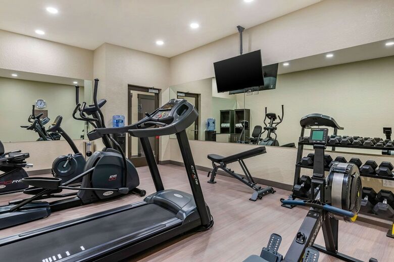 Hotel Comfort Inn & Suites