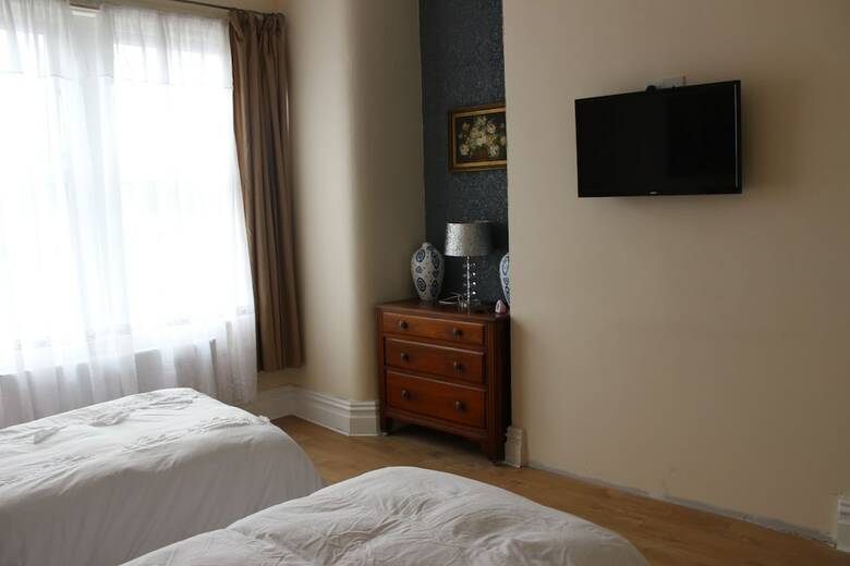 Advo Aparts Guest Hotel Leeds