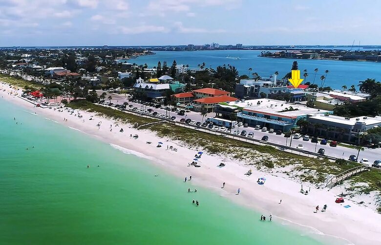 Pass A Grille Beach Escape (107-8)
