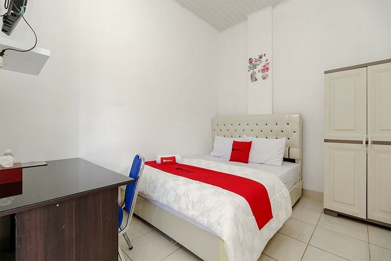 Hotel Reddoorz @ Jalan Mangkunegara Palembang 2