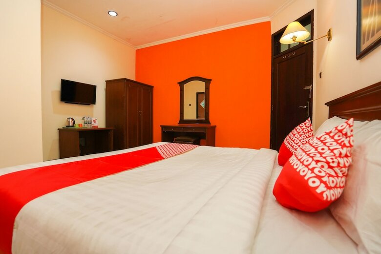 Hostal Oyo 1225 Hotel Dibino