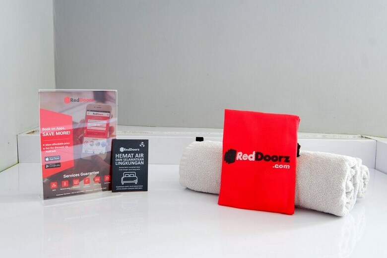 Hotel Reddoorz Near Solo Square 3