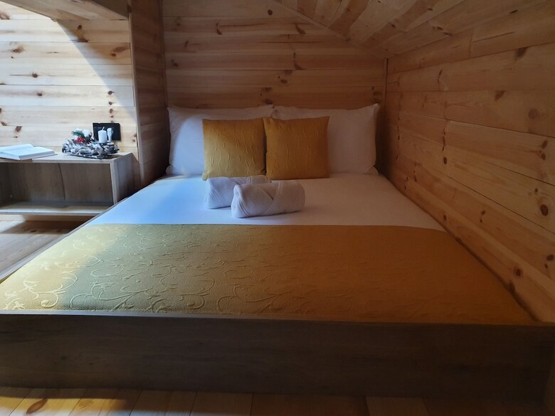 Dream House Hotel