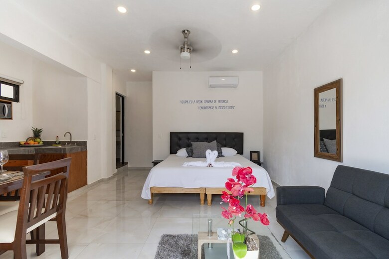 Maui Suites By Guruhotel