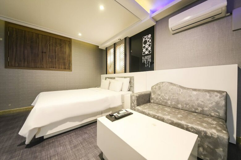 Bobos Hotel