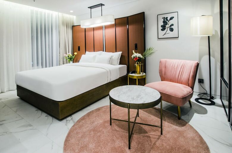 Hotel The Castle Sincheon
