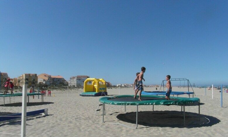 House With 2 Bedrooms In Leucate, With Enclosed Garden