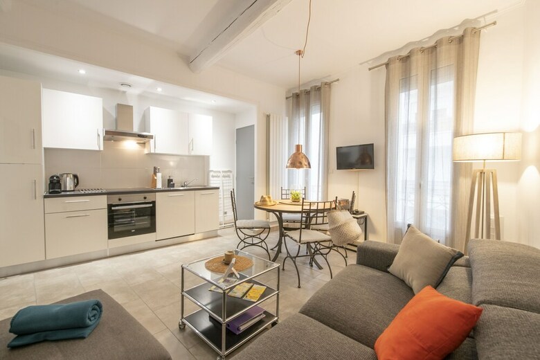 Apartamento Suite Oisivet� Garage  Clim