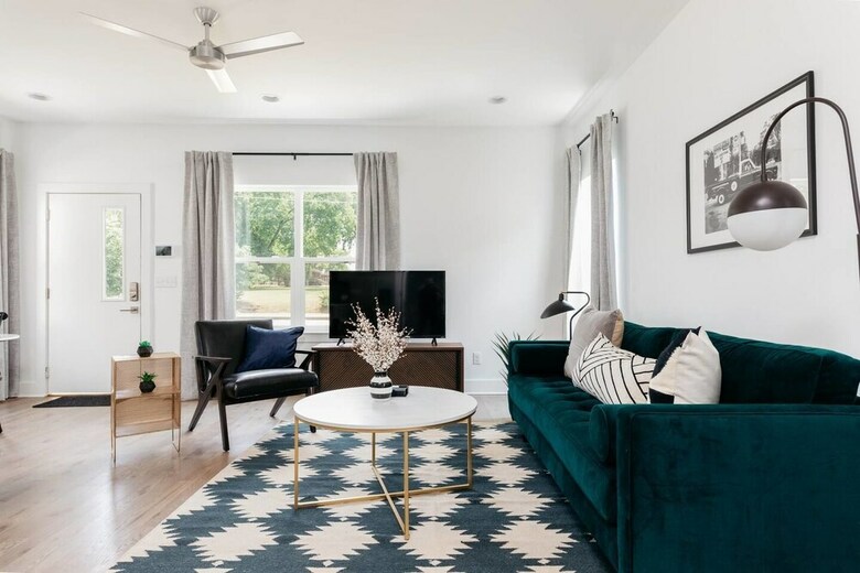 Two Vibrant Homes Minutes To Germantown