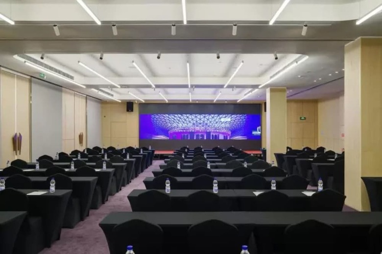 Lanou Hotel (Qingdao Wusi Square)