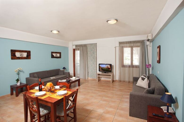 Alianthos Garden Hotel