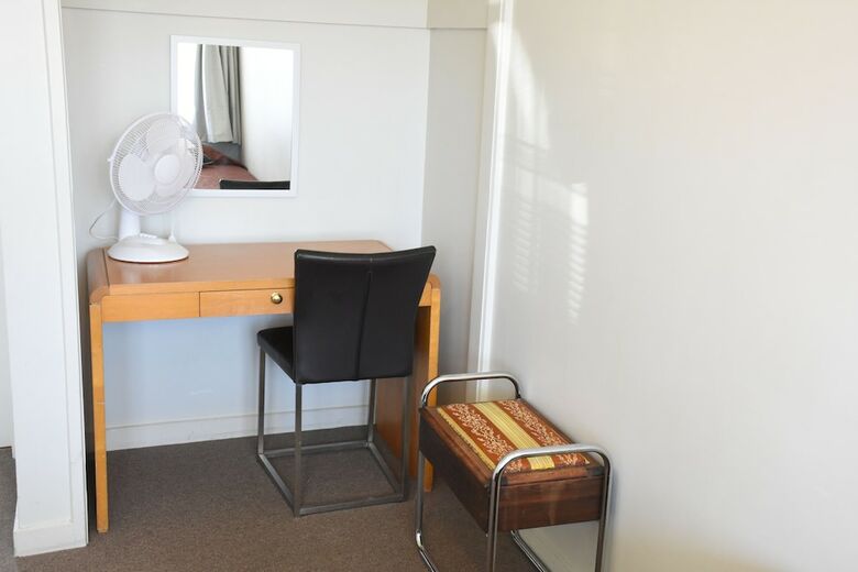 Featherston Motels And Camping