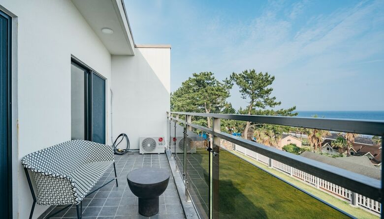 Apartamentos U Plus Sea