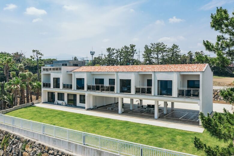 Apartamentos U Plus Sea