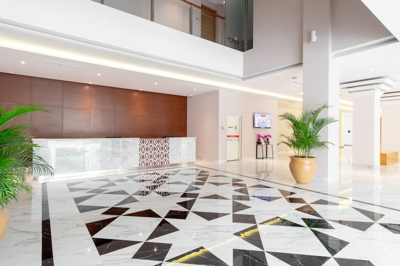 Travel Hub Hotel Kualanamu Airport