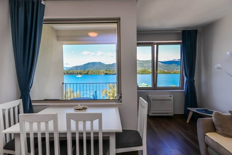 Aparthotel Apartments Maestral