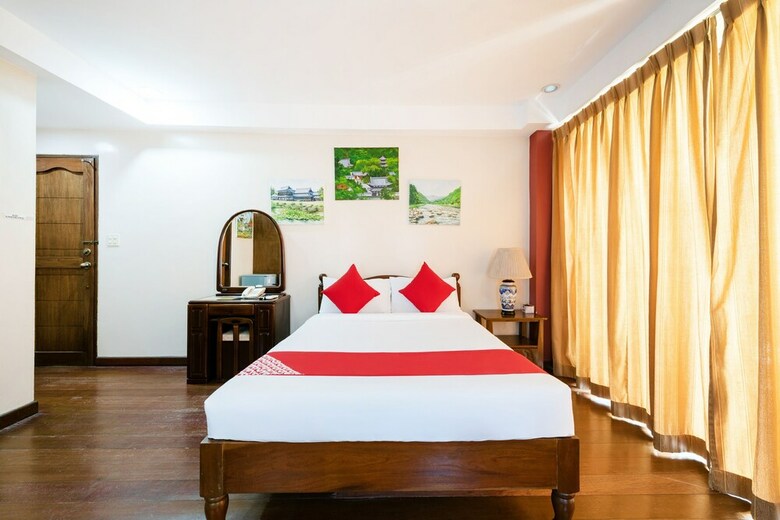 Oyo 172 Rivera Hotel