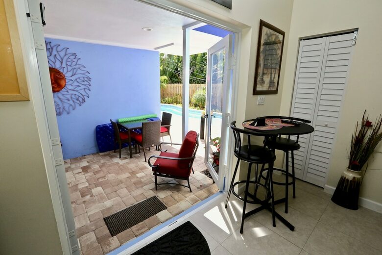 Bed & Breakfast Fantasy Island Inn Caters To Men