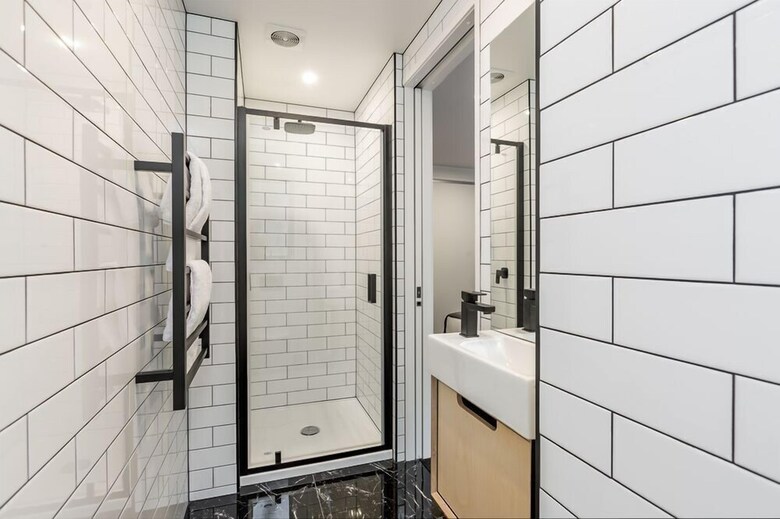 Amazing Townhouse 3