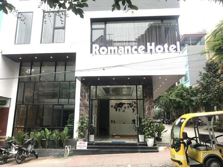 Romance Hotel