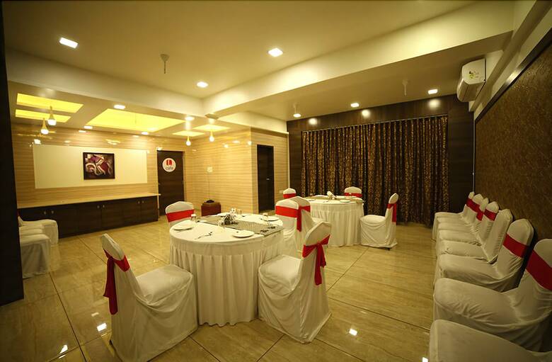 Hotel Lords Eco Inn, Gandhidham