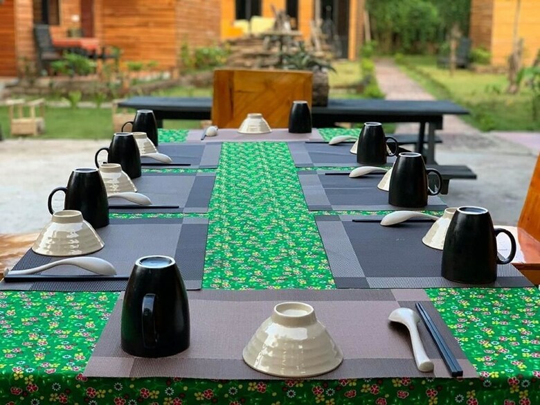 Hostal The Art - Golden Jungle House