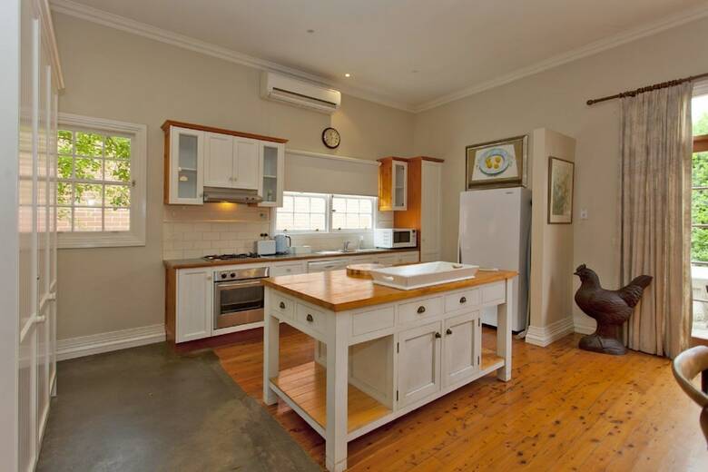 Rose Cottage - Historic Luxury