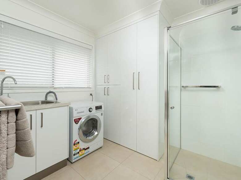 Living In Luxury - Central & Sophisticated